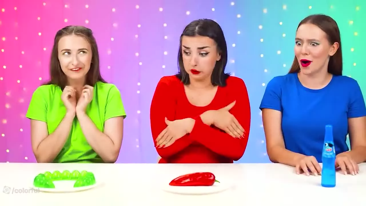 چالش غذای ونزدی،چالش غذایی،چالش خوراکی،چالش آدامس هوبابوبا،چالش خوراکی طولانی