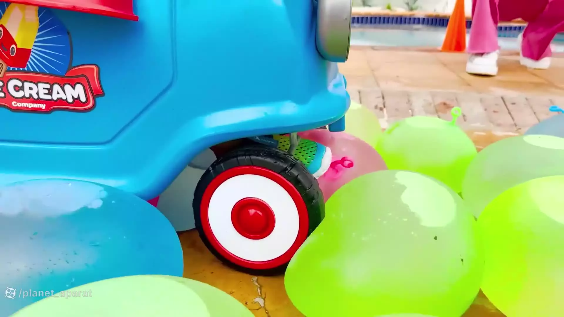 ولاد و نیکی - ولاد و نیکی طولانی - کارتون ولاد و نیکی جدید - بازی و چالش غذایی 2