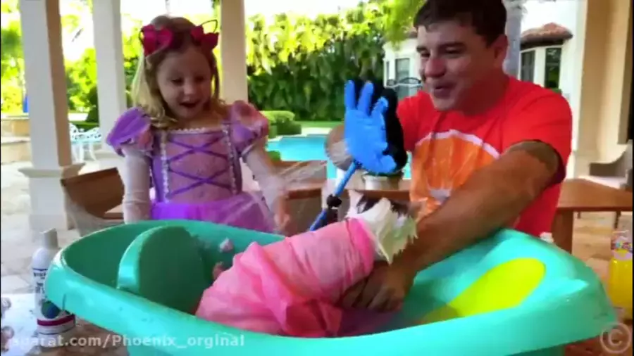 ماجراجویی‌های دیوانه‌وار ناستیا و بابایی در ساخت بزرگ‌ترین قلعه پتویی جهان