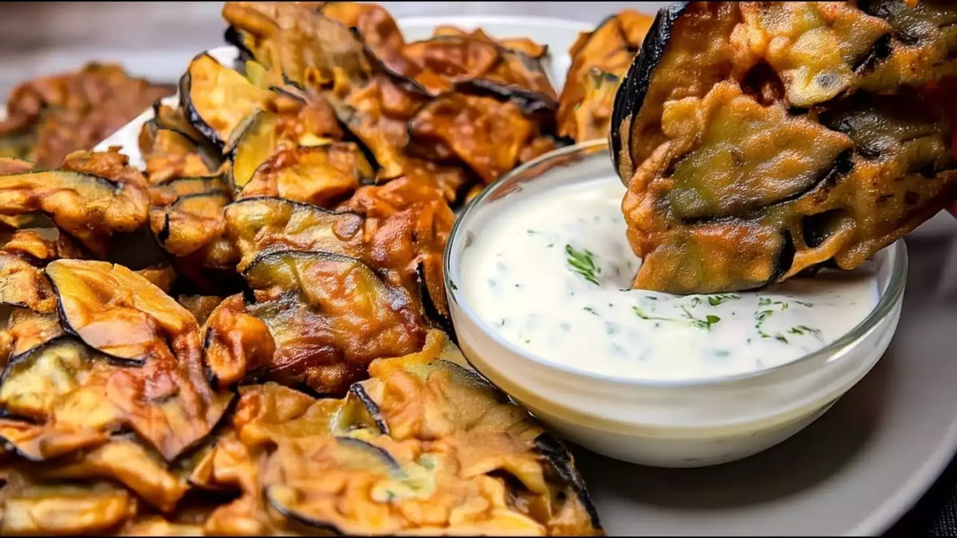 طرز تهیه یک غذای فوری ایتالیایی با بادمجان