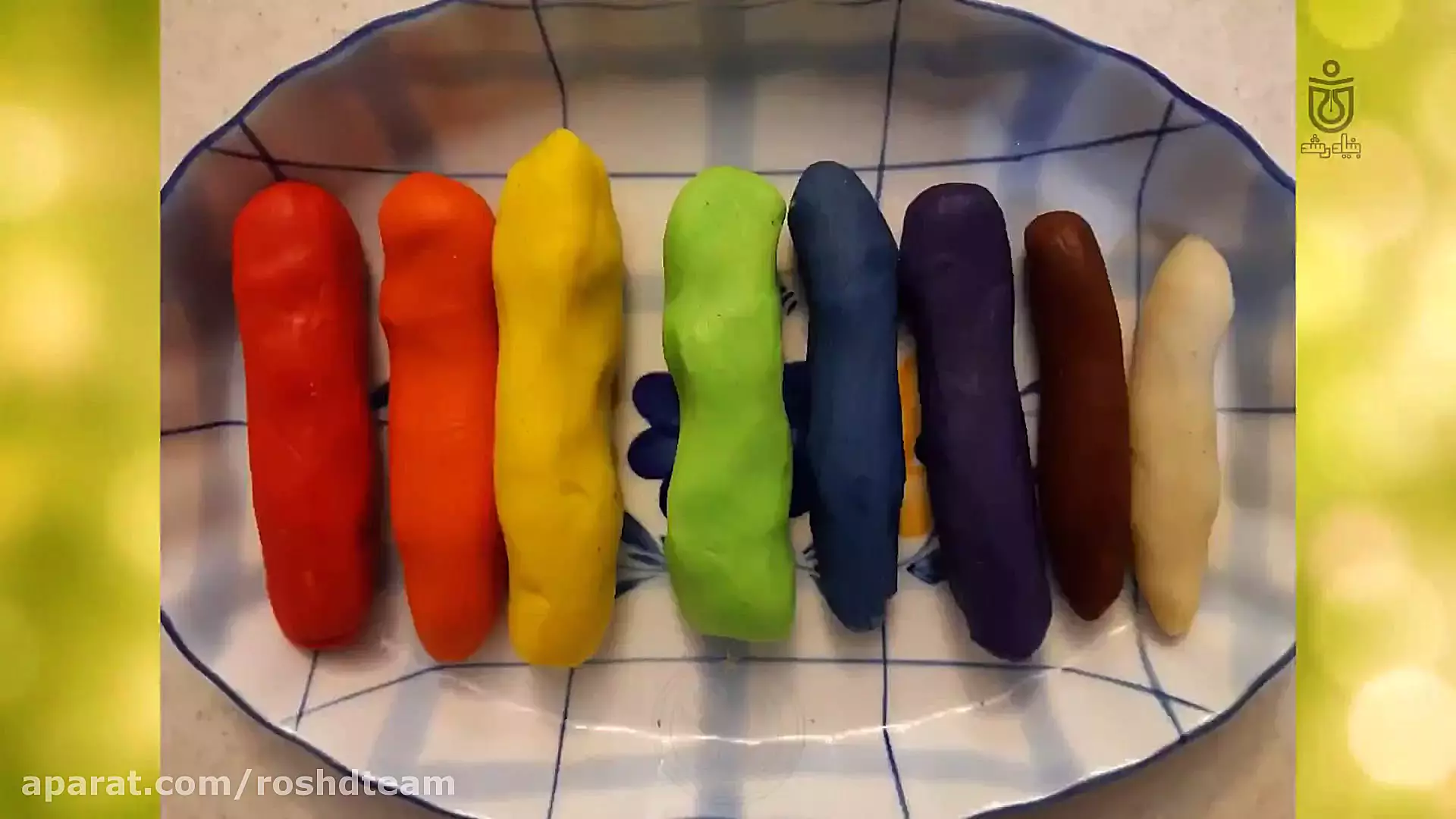 آموزش ساخت «اسلایم رنگی» در خانه؛ تفریحی ساده و جذاب برای کودکان