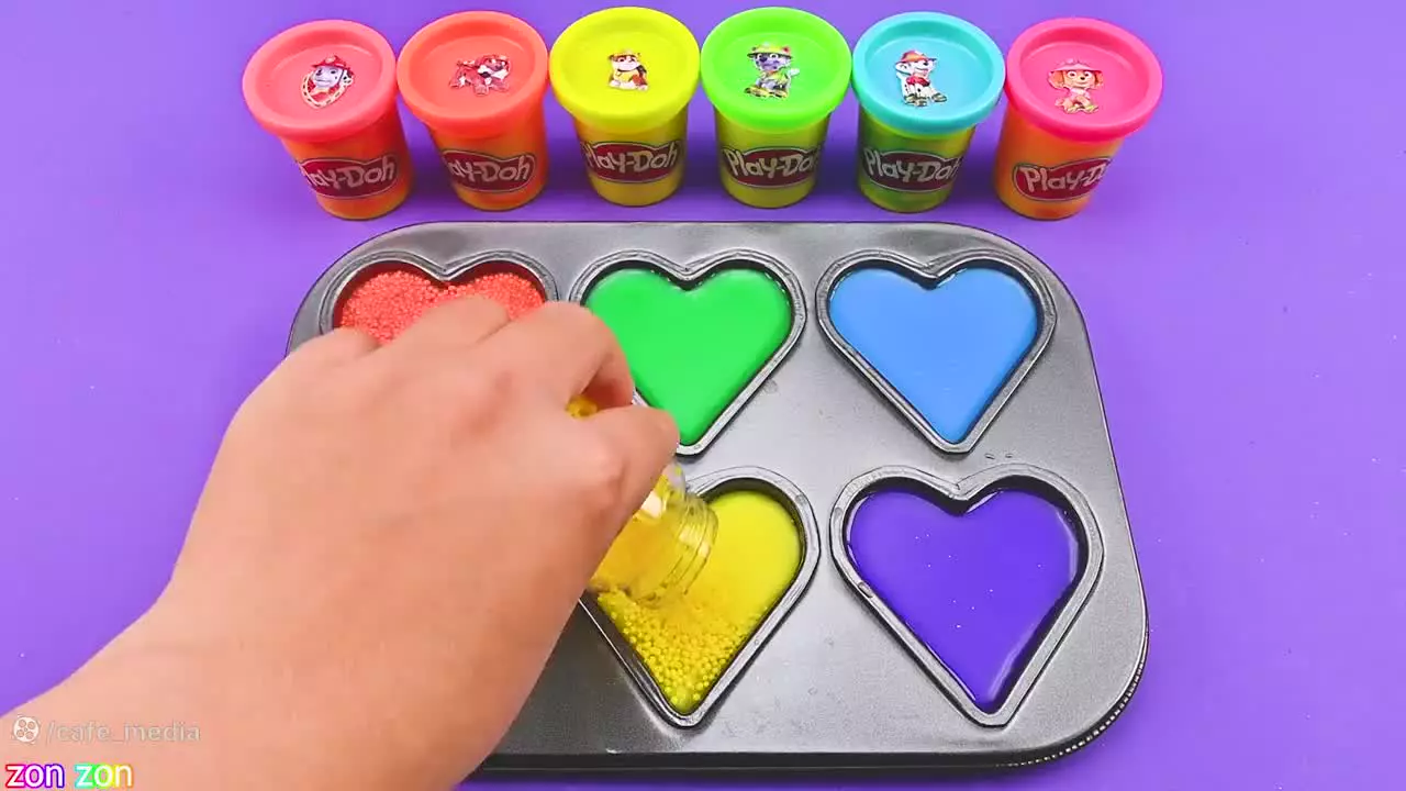 خمیر بازی کودکانه - ساخت قلب های خمیری با خمیربازی پلیدو