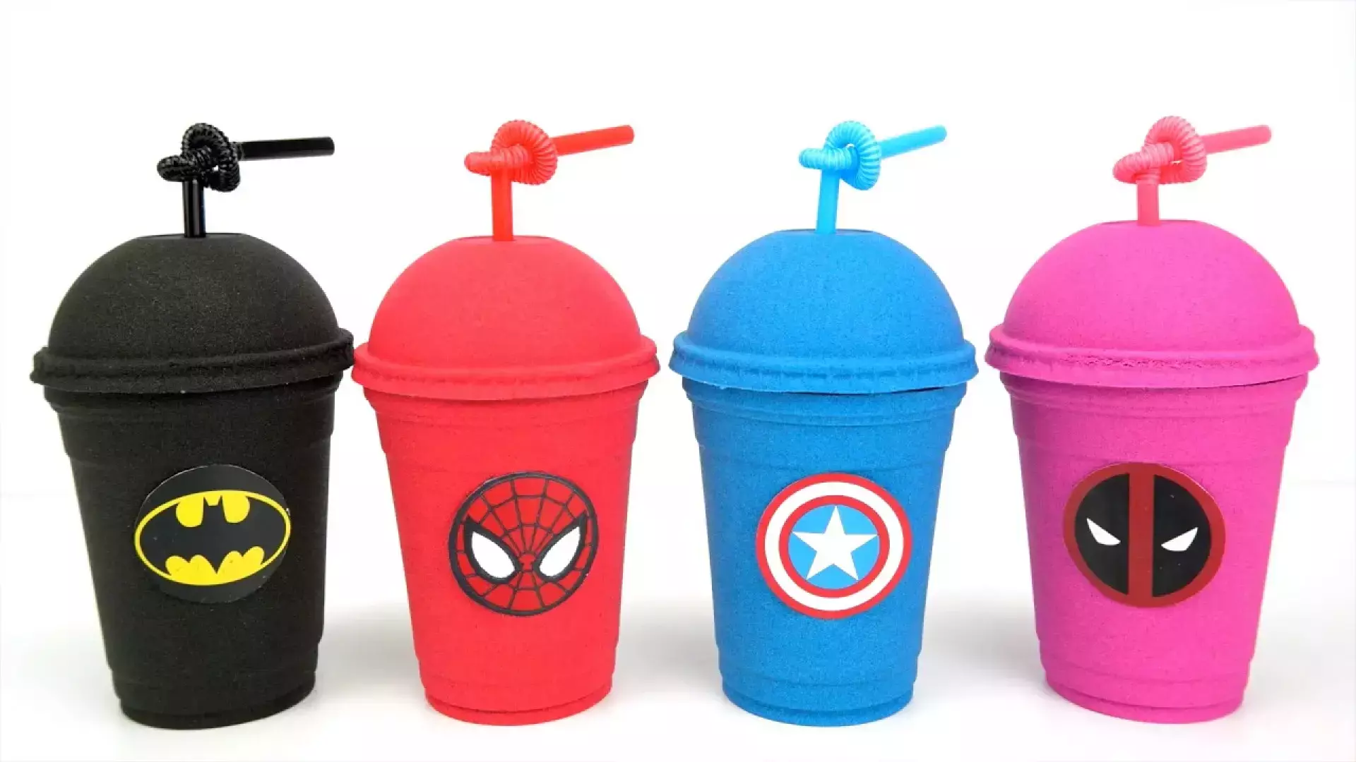 خمیر بازی کودکانه ابرقهرمان - خانه رنگین کمان با کافی باکس - کاردستی خلاقانه