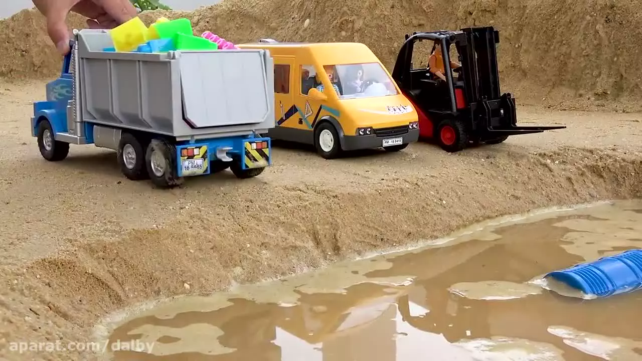 ماشین بازی - اسباب بازی کودکانه - جرثقیل/بولدوزر/تراکتور/کامیون