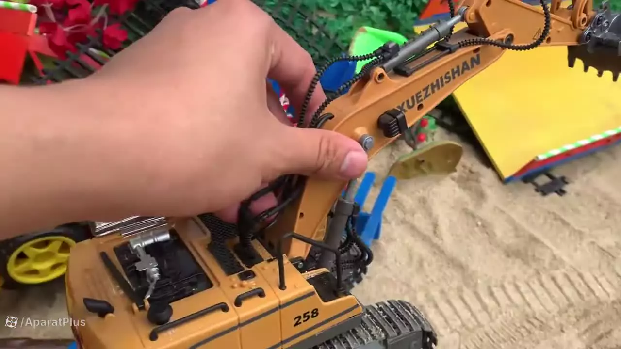 بیل مکانیکی اسباب بازی ، ماشین های پلیس بازی ، بولدوزر داستان های خنده دار