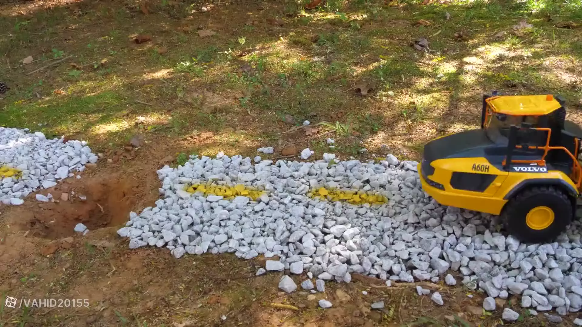 بازی با ماشین اسباب بازی بولدوزر، بیل مکانیکی، کامیون، تراکتور - اسباب بازی کودک