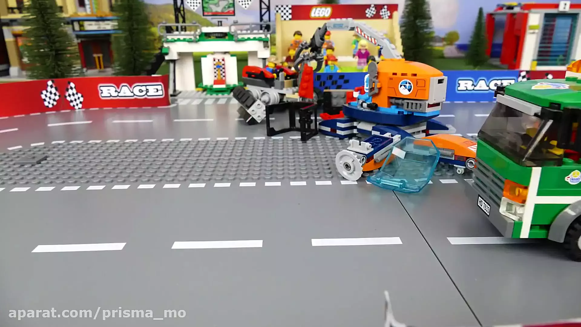 ماشین بازی / اسباب بازی / کامیون ، بولدوزر ، بیل ، کامیون