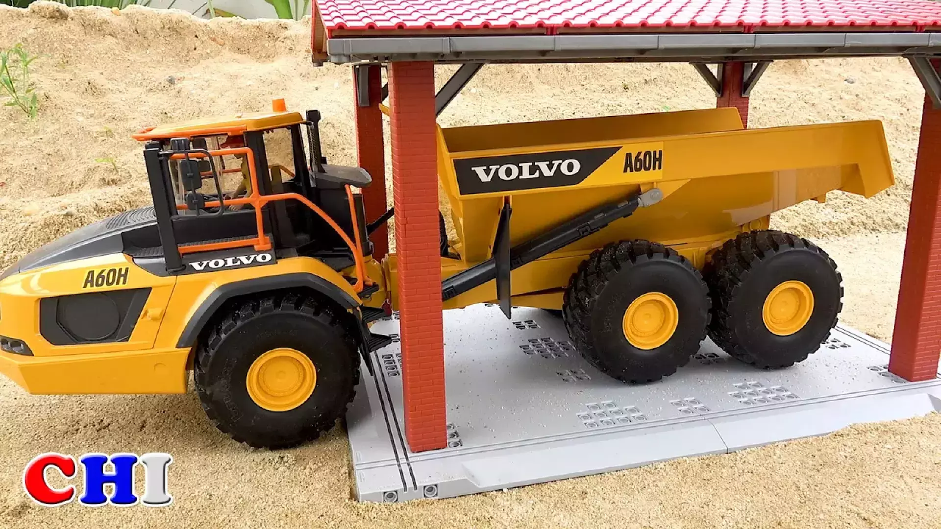 بیل مکانیکی اسباب بازی ، ماشین های پلیس بازی ، بولدوزر داستان های خنده دار