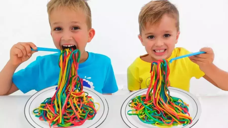 ولاد و نیکی ماجرای درب های بامزه ولاد ولاد نیکی ولاد نیکیتا - ولاد و نیکی بامزه