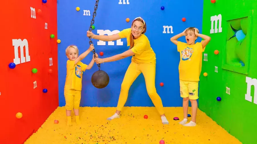 ولاد و نیکی- چالش های بامزه ولاد و نیکی