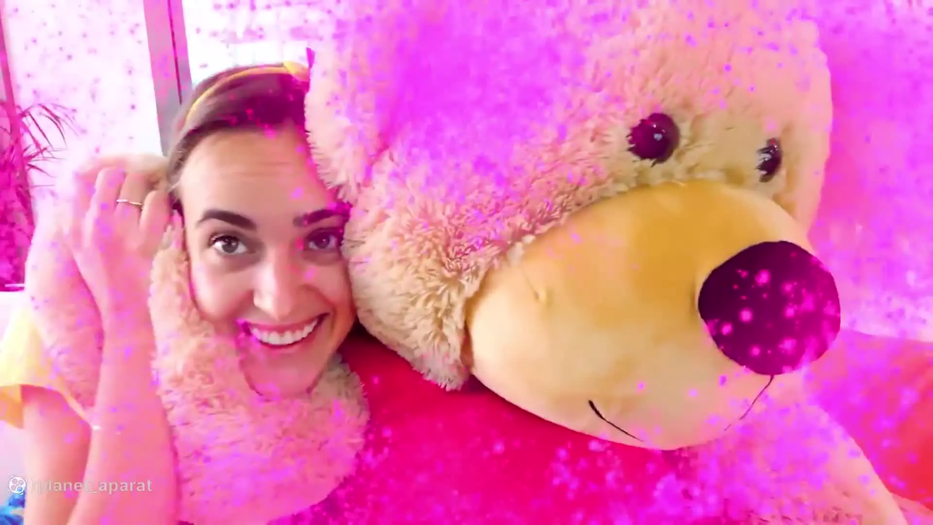 ولاد ونیکی در دنیای شگفت انگیز آبنبات ها/چالش های بامزه ولاد ونیکی با دوستان