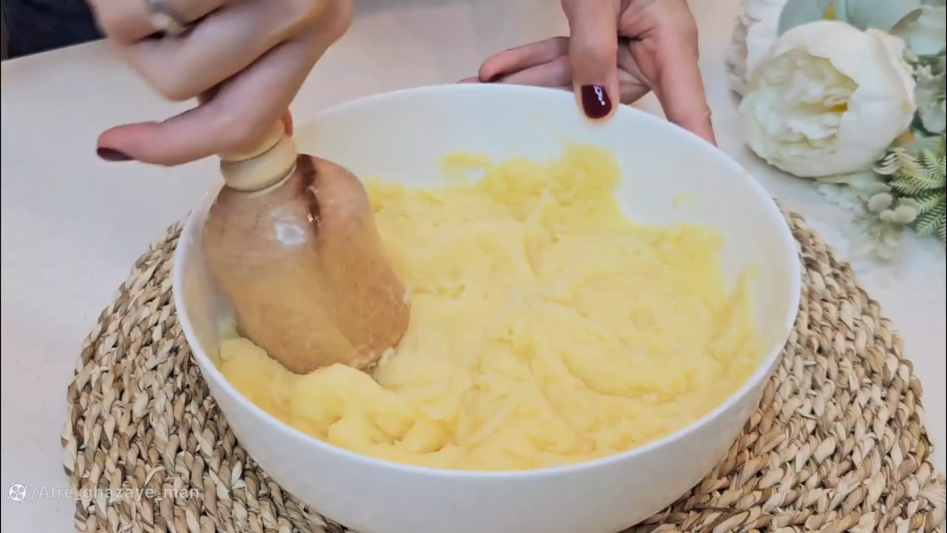 غذای خوشمزه و آسان بدون گوشت / سیب‌زمینی ترد