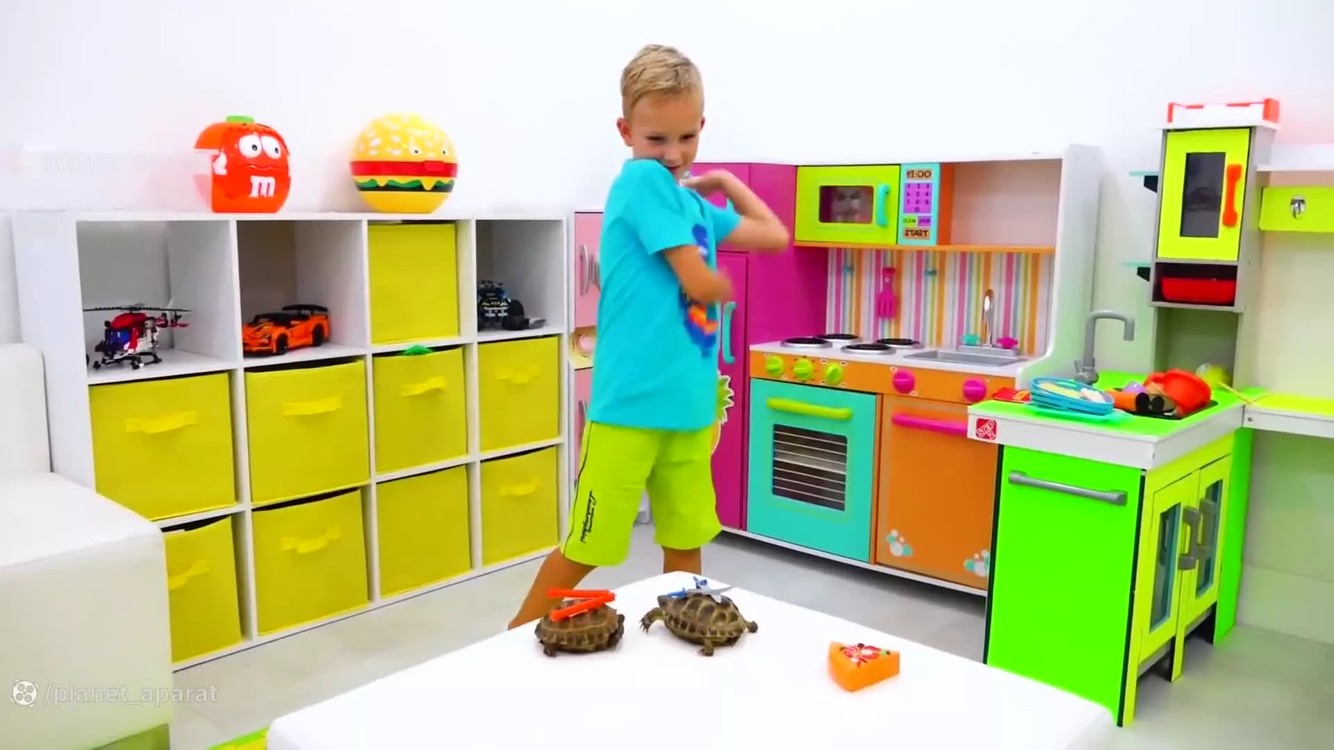 سرگرمی کودک - برنامه کودک ولاد و نیکی - سگ جدید و بامزه - تفریحی