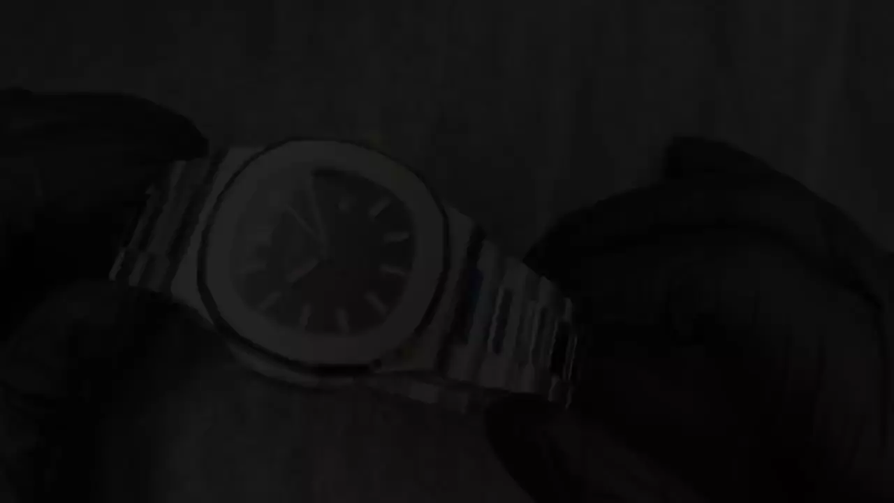 ساعت مردانه پتک فیلیپ ناتیلوس لوکس آویز