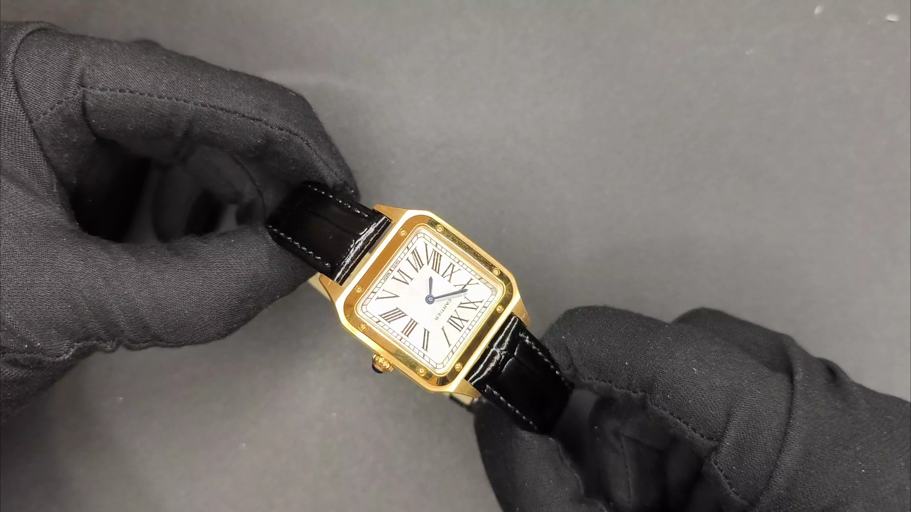 ساعت مردانه کارتیر دموند لوکس آویز