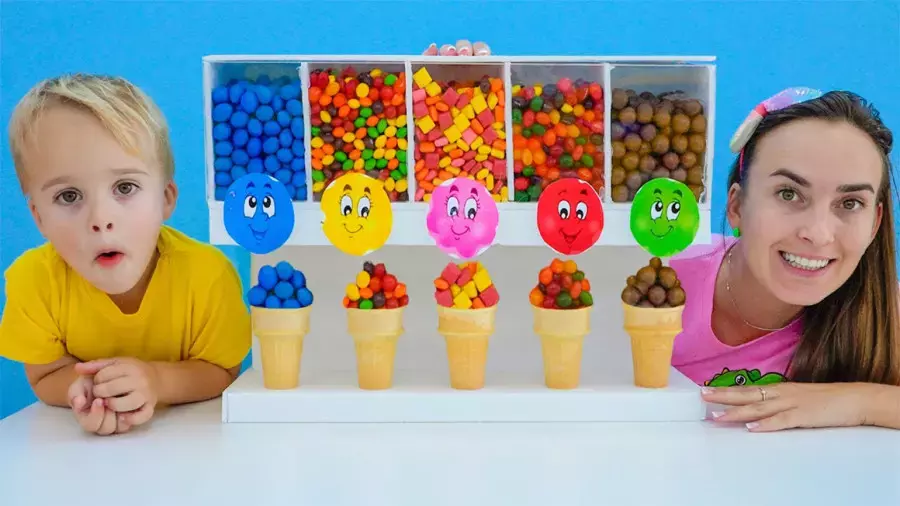 ولاد و نیکی-نیکی چالش جدید بستنی قیفی-کارتون ولاد ونیکی جدید- کودک ولادو نیکی