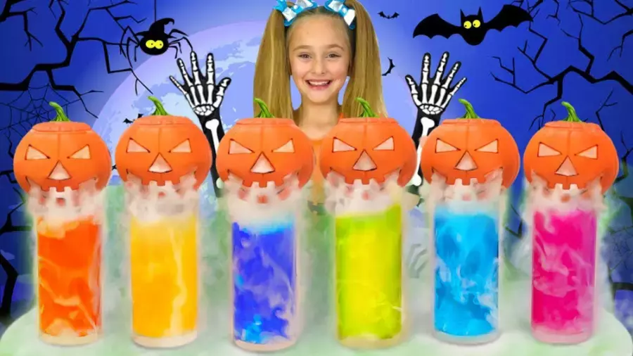 برنامه کودک ساشا و آنیتا | داستان هالووین و بازی و سرگرمی