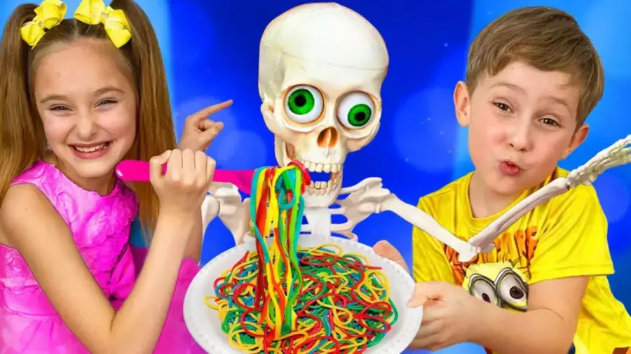 برنامه کودک ساشا و آنیتا | داستان ترس از اسکلت