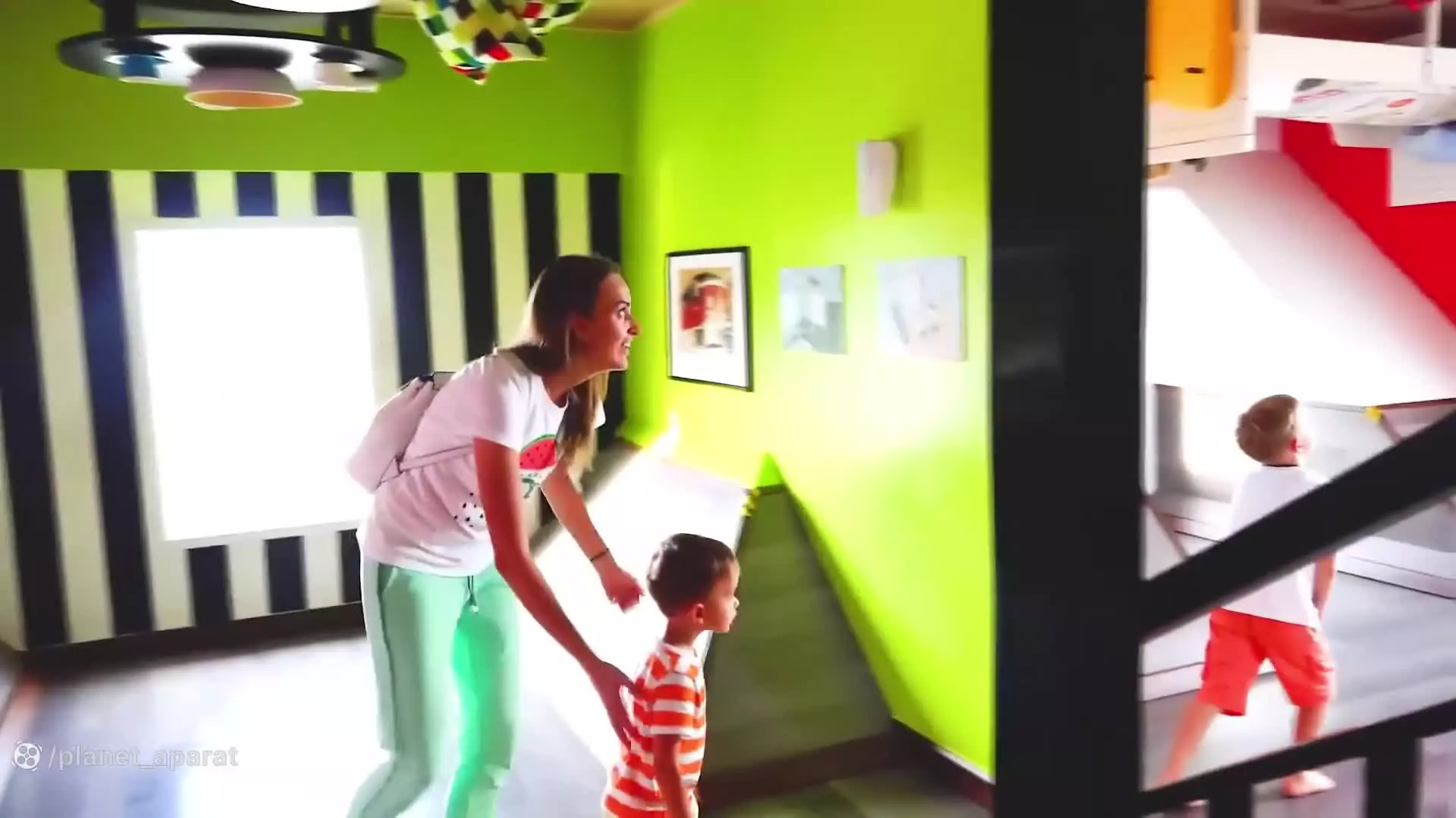 ولاد و نیکی-مامان زرنگ-ولاد پلیس-برنامه کودک ولادو نیکی-کارتون ولاد ماشین بازی