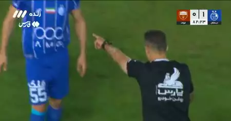 اعلام پنالتی برای فولاد در دقیقۀ ۸۰ مسابقه