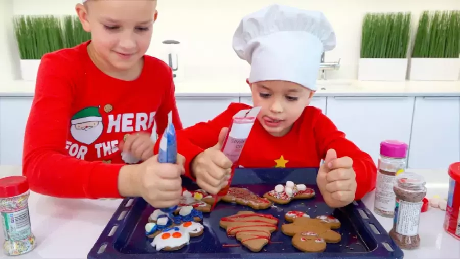 برنامه کودک ولاد و نیکیتا | داستان شام کریسمس