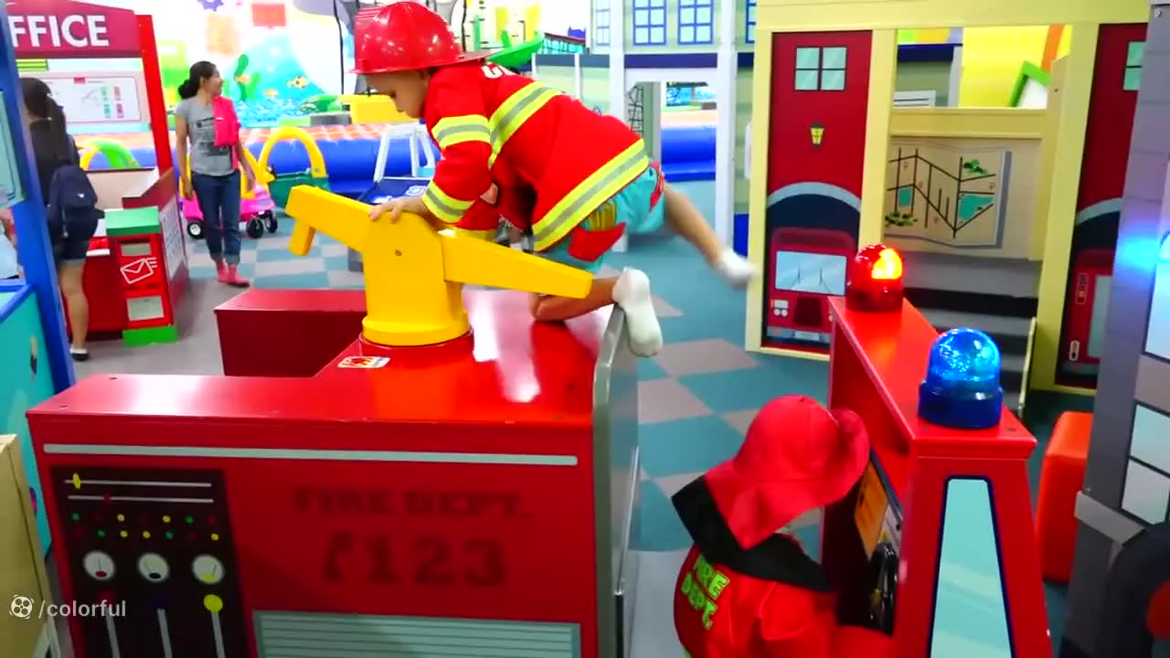 ولاد و نیکی-چالش رستوران بازی-برنامه کودک ولادو نیکی جدید-سرگرمی کارتون ولاد