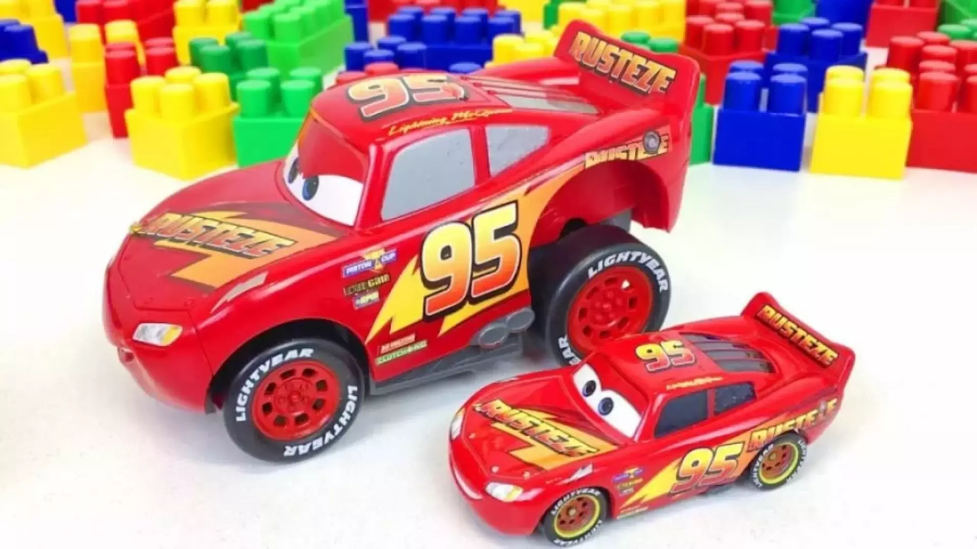 پشتک زدن با ماشین مک کویین در هوا در ماشین بازی کودکانه جدید گیم پلی