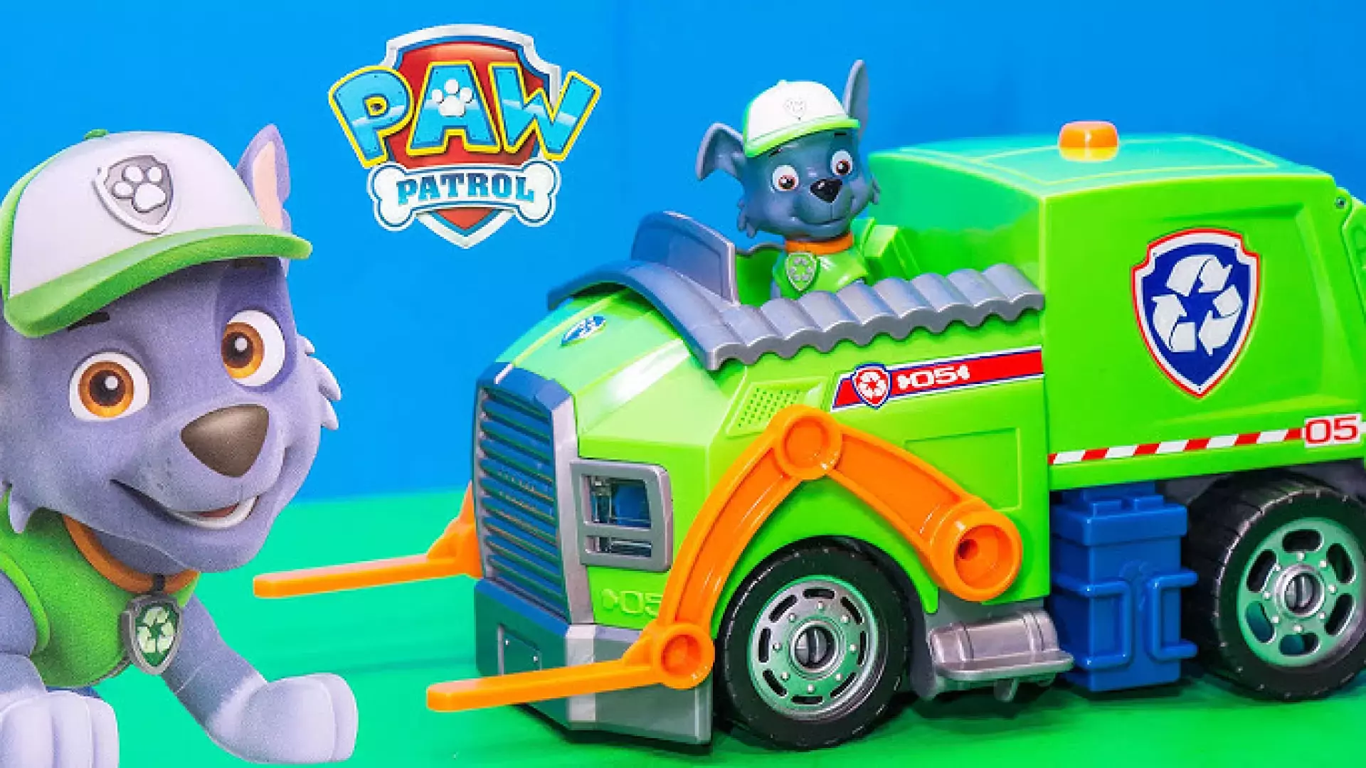 مارشال و ماشین قرمز در ماشین بازی کودکانه جدید سگ های نگهبان