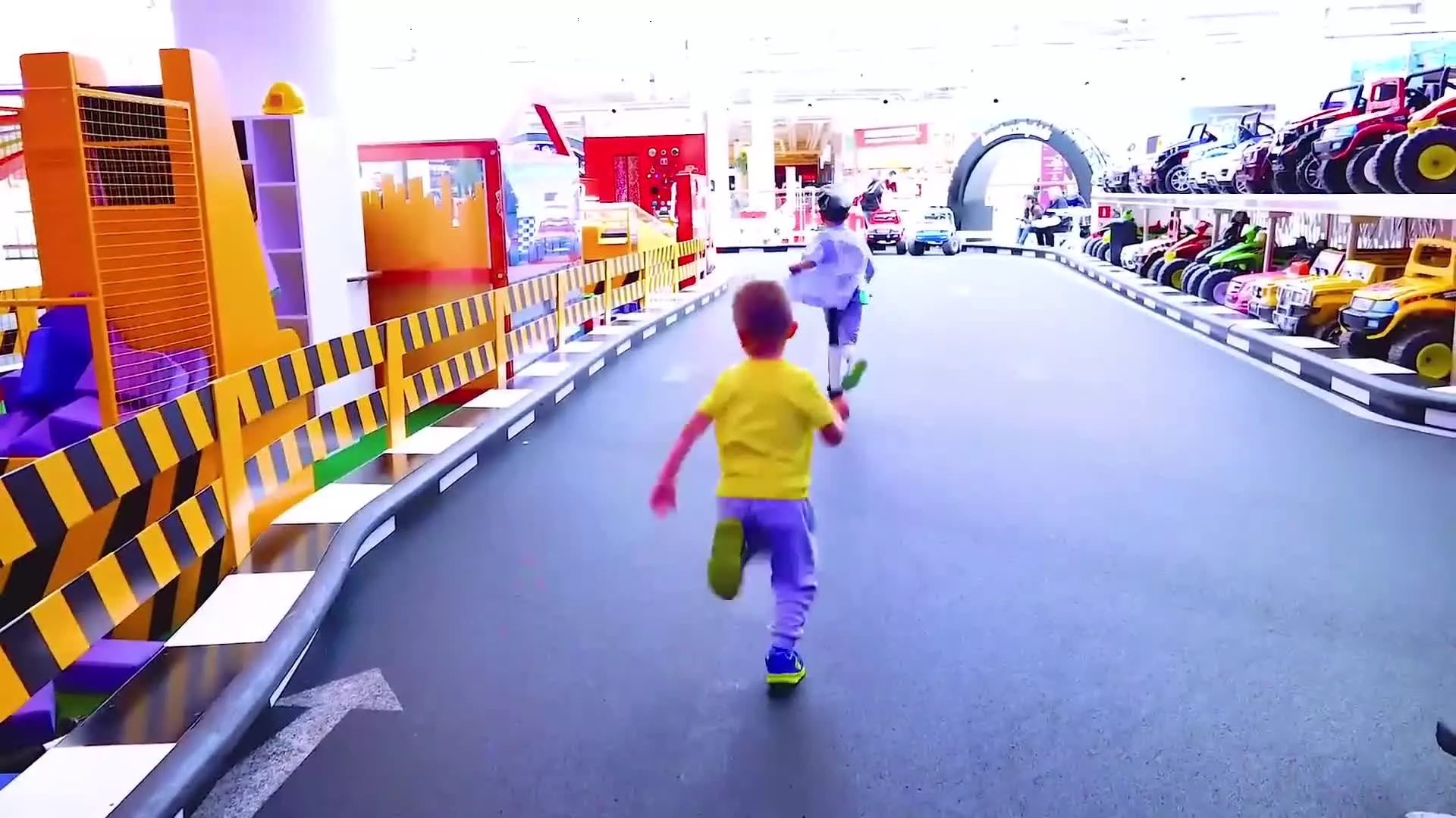 ولاد و نیکی - برنامه کودک - چالش شکلاتی جدید - ماشین بازی کودکانه کودک جدید