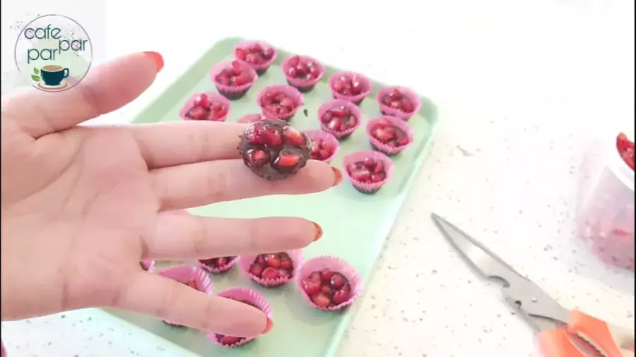 آموزش شکلات اناری: ایده‌ای خاص برای دسر یلدا