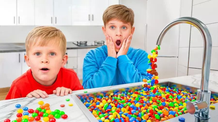 ماجراجویی‌های دیانا و روما: بازی های شگفت انگیز با برادر!