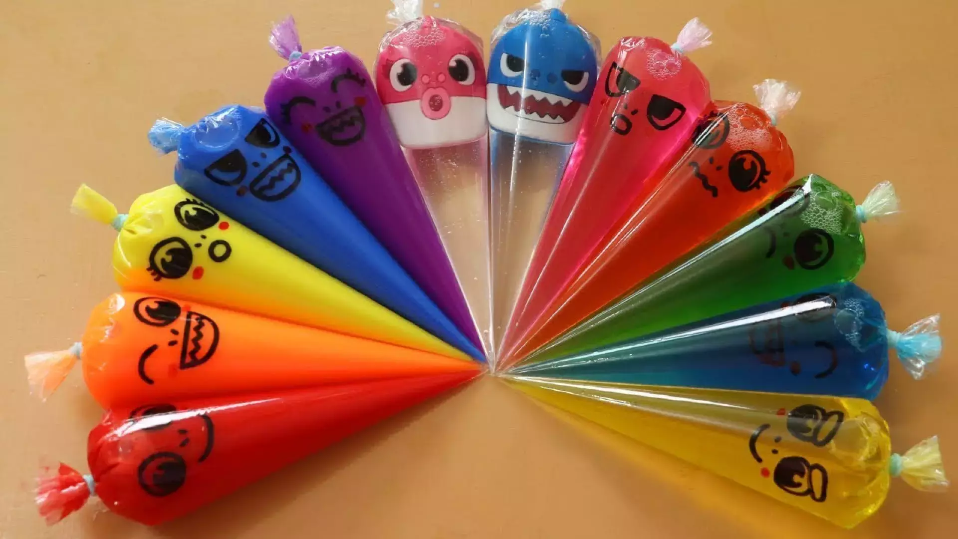 ساخت اسلایم لوله ای ، اسلایم بازی جدید ؛ ترکیب کردن واتر اسلایم رنگی