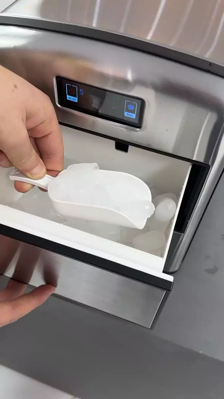 یخ ساز هوشمند پروفی کوک آلمان