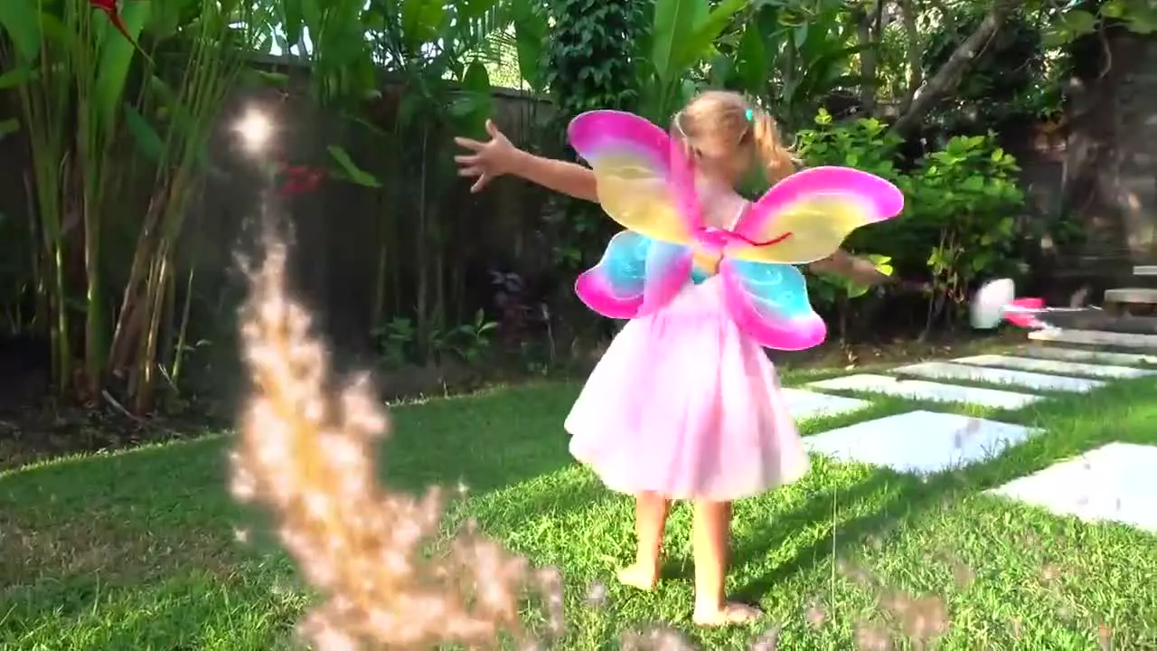 ناستیا به دنیای پرنسس‌ها می‌رود: لباس و آرایش جدید!