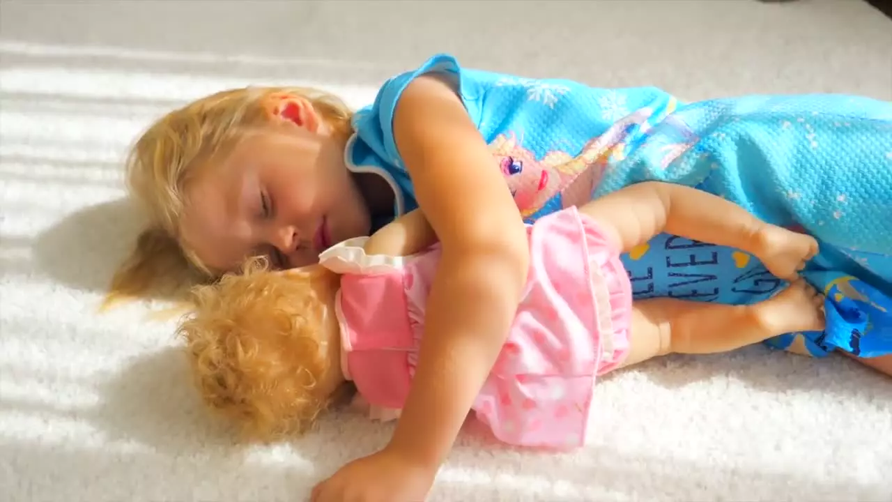 برنامه کودک ناستیا و بابایی: لالایی جادویی برای عروسک‌ها