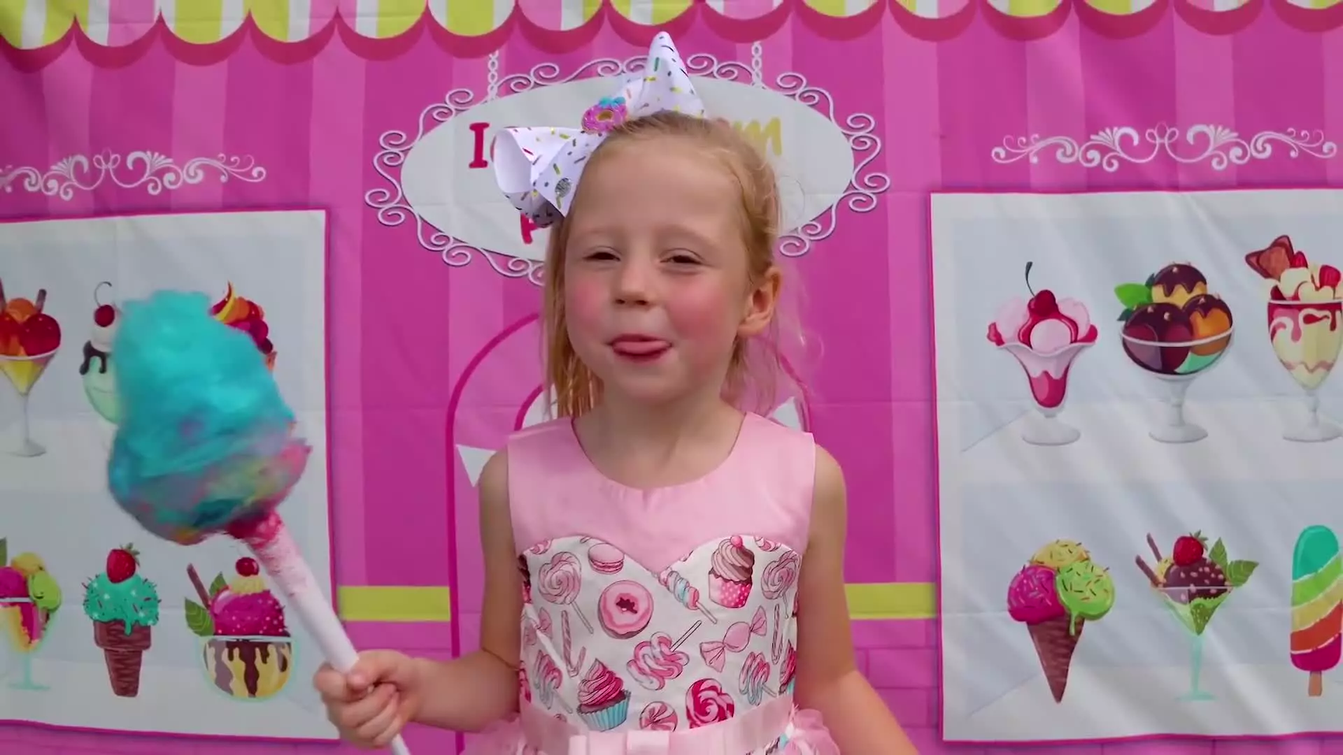 بستنی‌فروشی ناستیا: یک روز رویایی با طعم‌های جادویی!