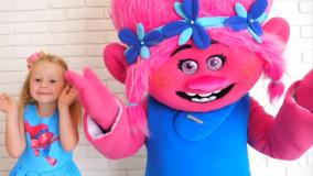 ماجراهای ناستیا و بابایی: دنیای رنگارنگ ترانه‌های کودکانه