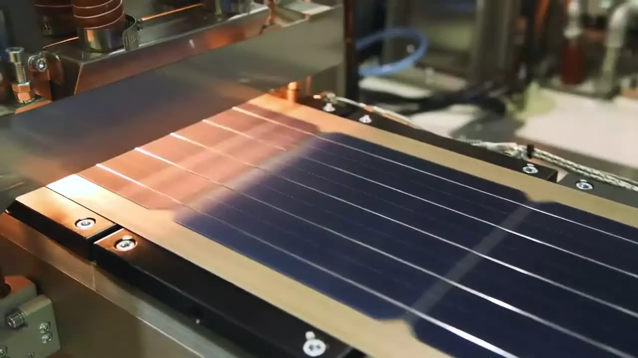 مراحل ساخت پنل خورشیدی