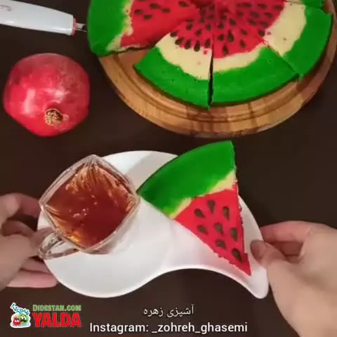 کیک هندوانه‌ای شب یلدا: سریع و خوشمزه در یک ساعت!