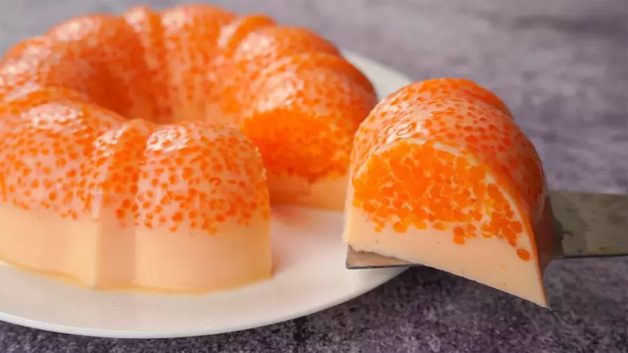 طرز تهیه کیک ژله‌ای هندوانه‌ای برای شب یلدا