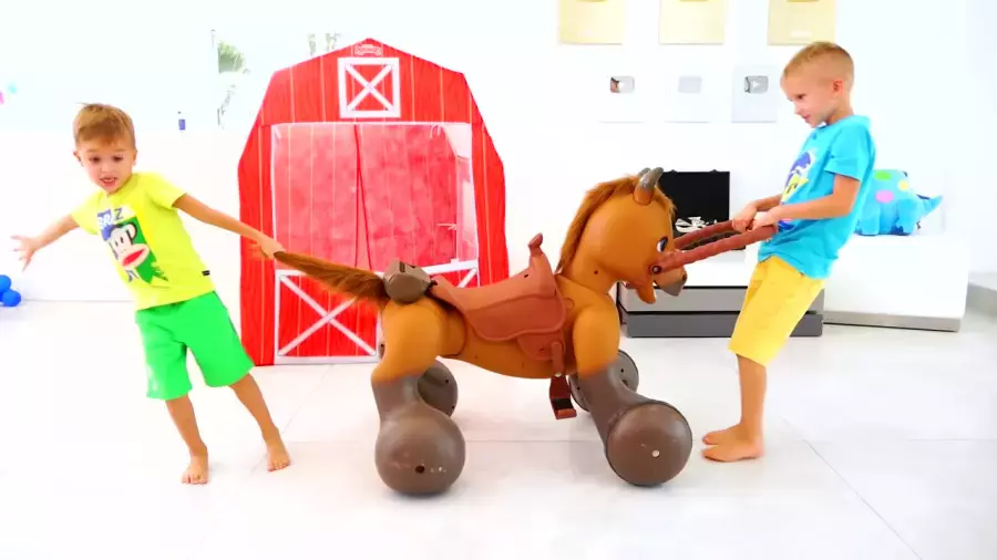 ولاد و نیکی-نیکی چالش جدید اسب چوبی-کارتون ولاد ونیکی جدید- کودک ولادو نیکی