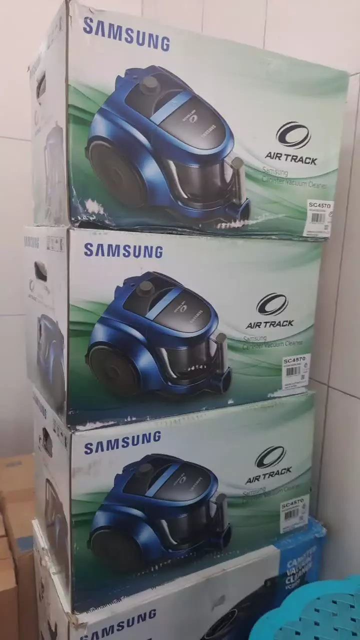 جارو برقی مخزنی سامسونگ مدل 4570