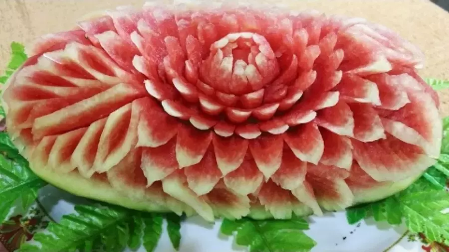حکاکی گل هندوانه: جذاب‌ترین ایده برای شب یلدا
