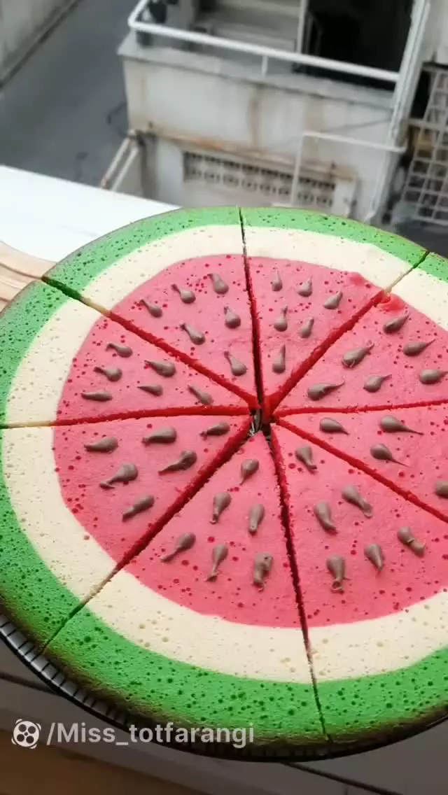 آهنگ یلدای / کلیپ برای یلدا / شب یلدا / کیک یلدا