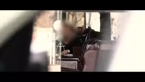 آزمایش اجتماعی پوشش متفاوت دو زن (حجاب)