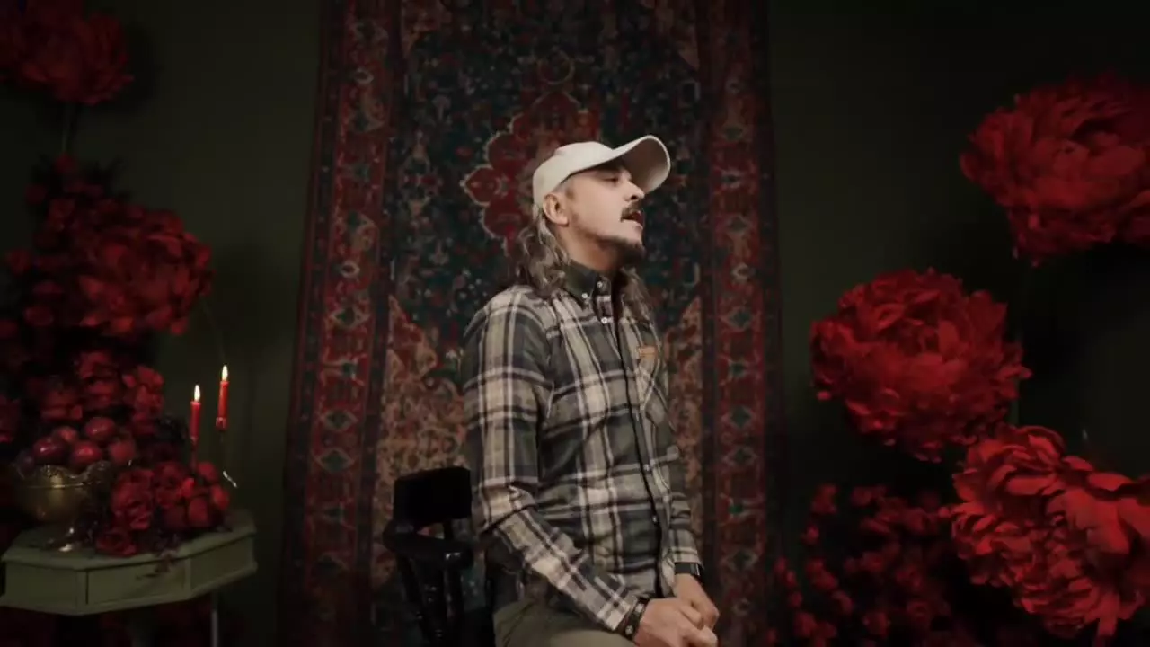 Music Mehran Horouf - Roobane Ghermez | مهران حروف روبان قرمز