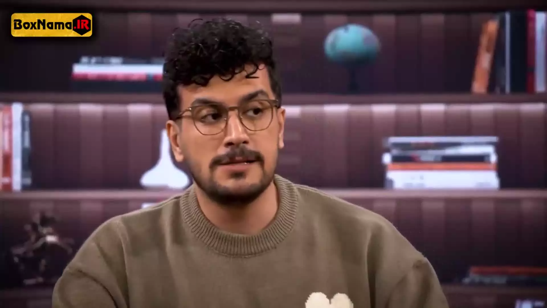 برنامه طنز خبری نیمه شب امیرحسین قیاسی