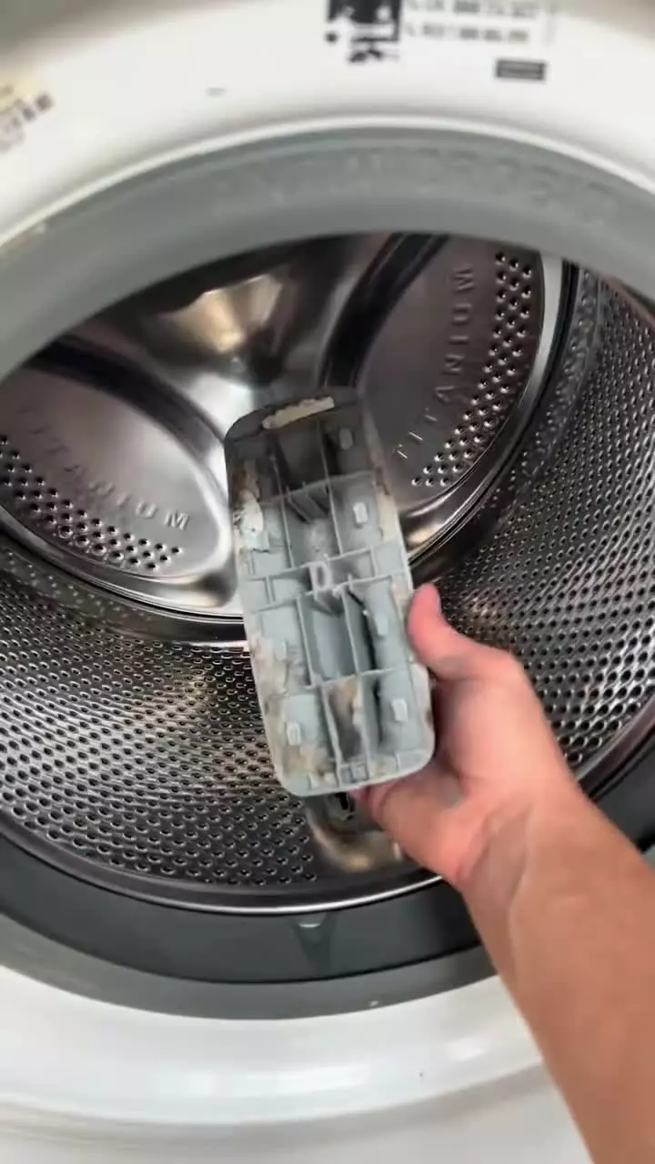 تمیز کردن یقه شور ماشین‌لباسشویی