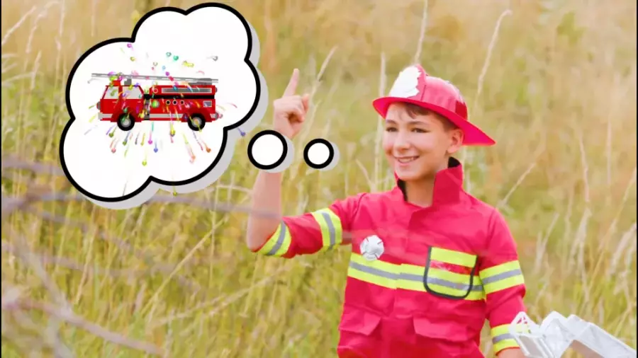 بازی با ماشین آتش نشانی و اسباب بازی دنیای اسباب بازی های کودکان