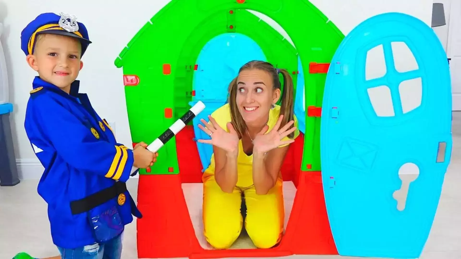 ولاد - ولاد و نیکی - کارتون ولاد و نیکی طولانی خنده دار  چالش طنز پلیس فرودگاه